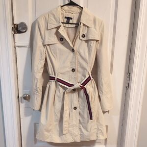 Tommy Hilfiger Beige Trench Coat with Striped Belt
